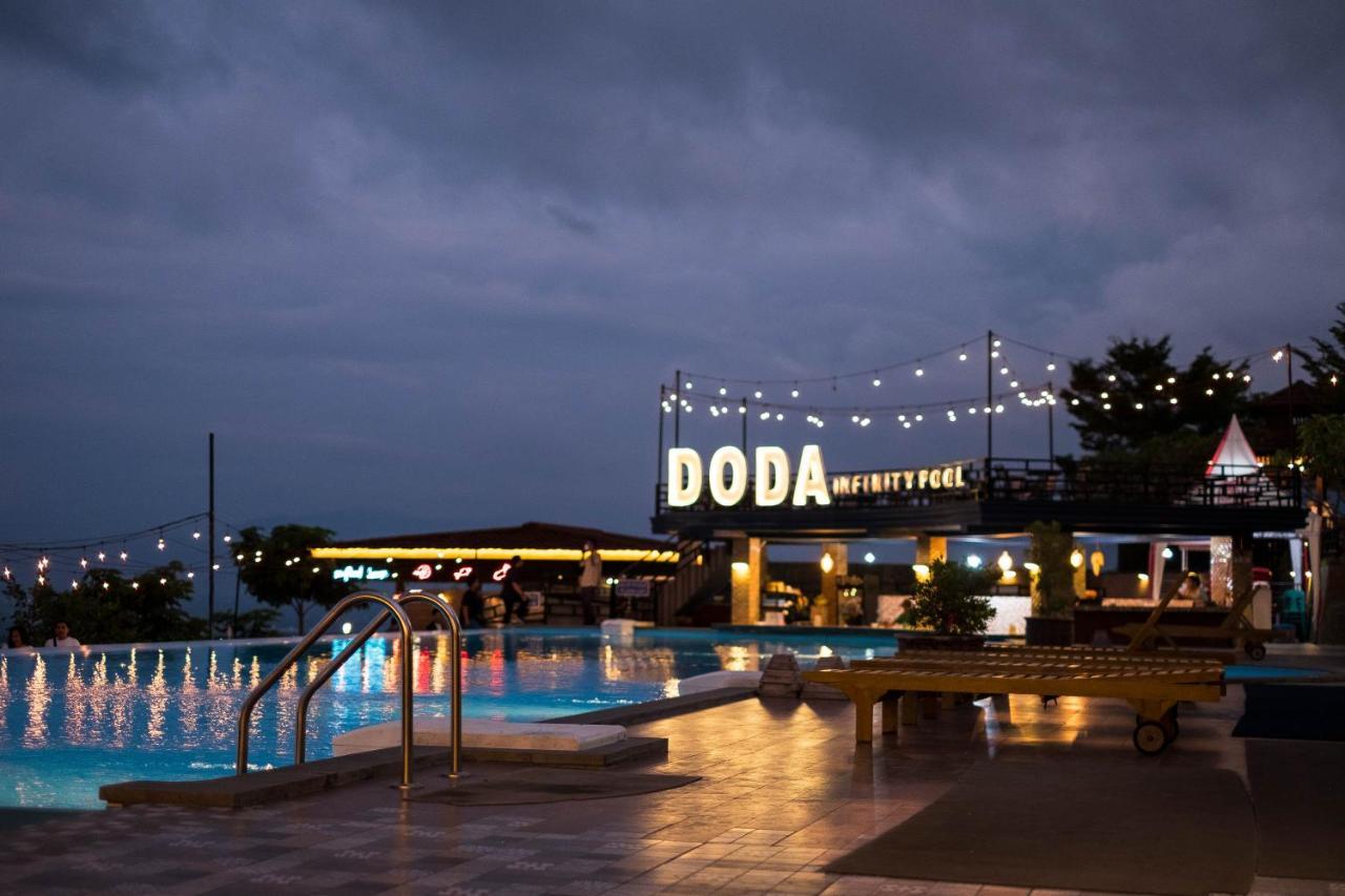 Bukit Indah Doda Hotel & Resorts Palu Esterno foto