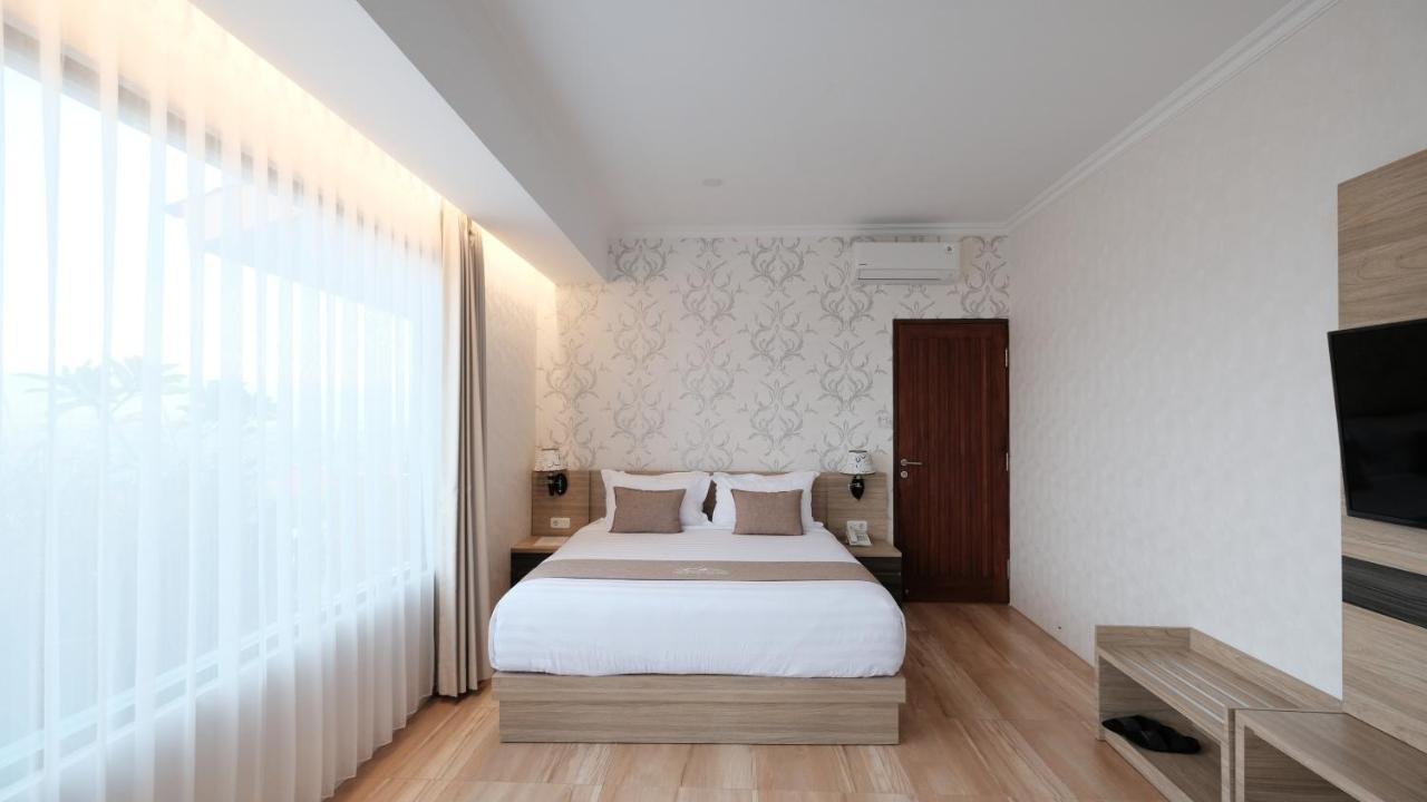Bukit Indah Doda Hotel & Resorts Palu Esterno foto